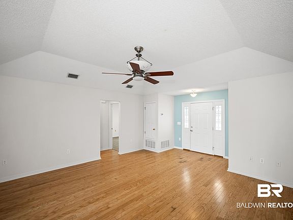 4th image of 33971 Zuzu Ln