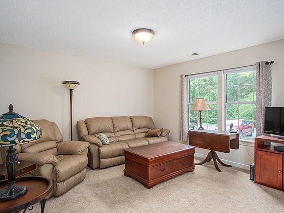 4th image of 9523 Kimberly Lynn Cir