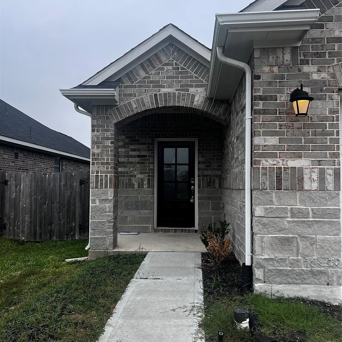 4 bed, 2.0 bath, 1650 sqft, $1,950 — Photo 4