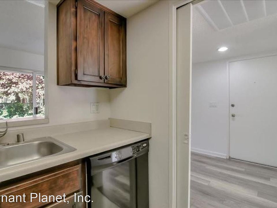 1st image of 1032 Summermist Ct