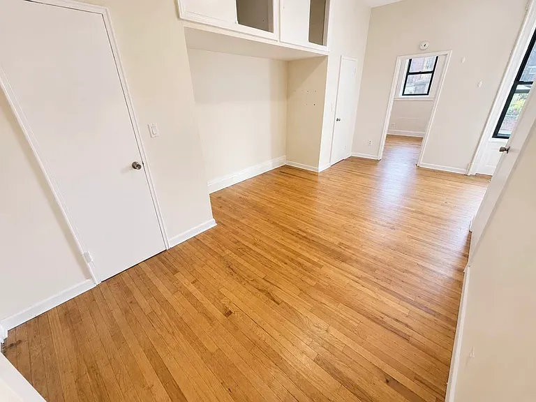 156 W 76th St #3B — Photo 8