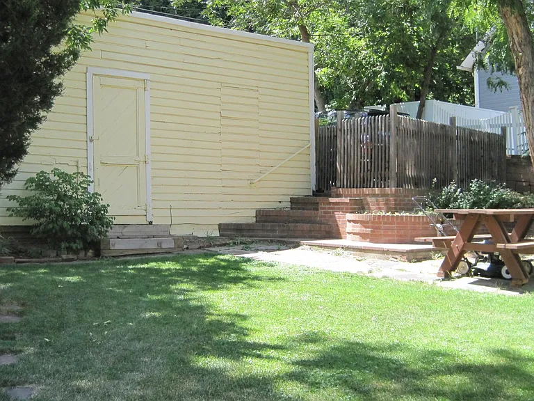 1112 Maxwell Ave — Photo 13