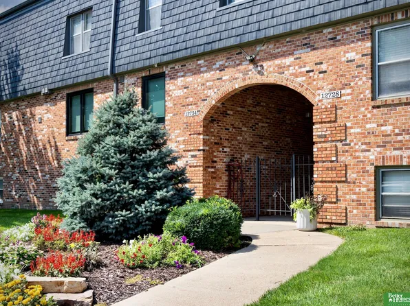 12728 Deauville Dr #3302, Omaha, NE 68137
