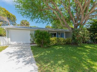 338 SW Winnachee Dr, Stuart, FL 34994