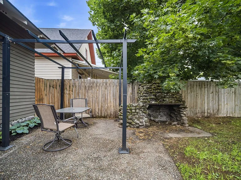 2612 W Dean Ave — Photo 16
