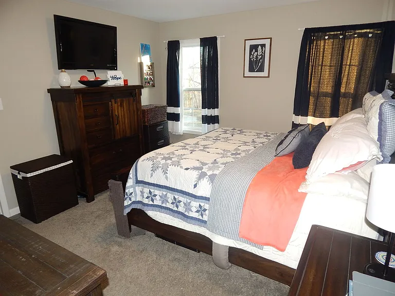 180 Economy St — Photo 9