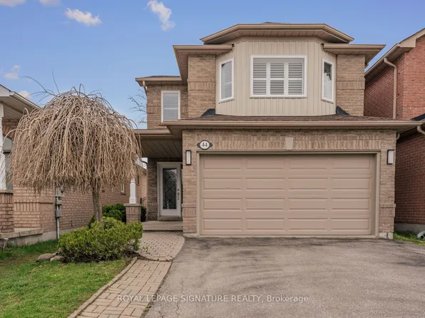 44 Eastfield Cres, Clarington, ON L1E 3C6