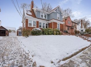 270 Russett Rd, Brookline, MA 02467