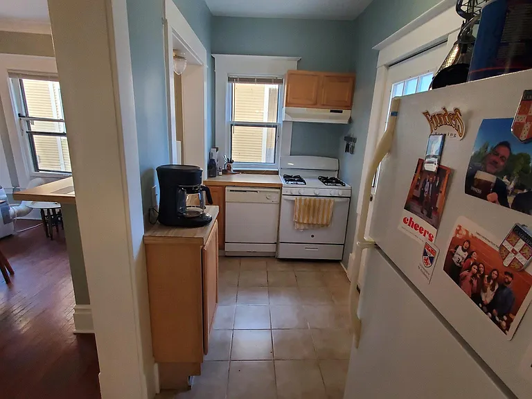 611 Evans St SE #1 — Photo 6