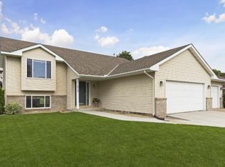 510 Lady Slipper Ave NE, New Prague, MN 56071