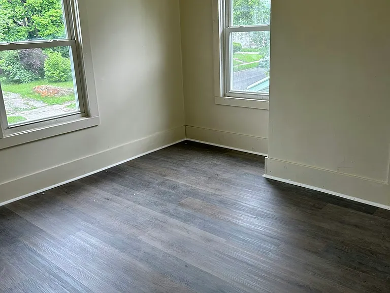 844 Saint Agnes Ave — Photo 22