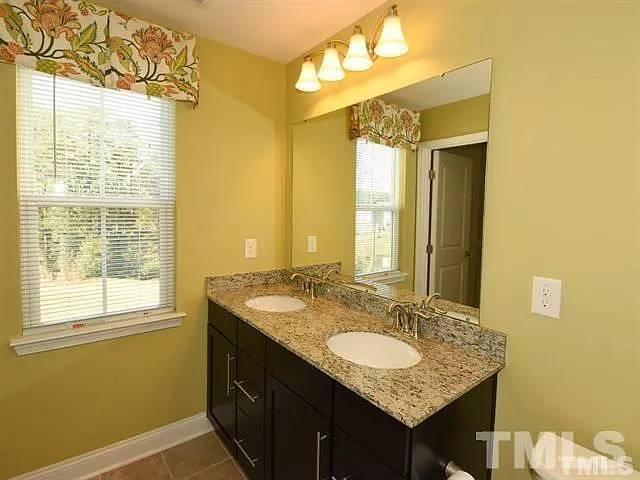 438 Berry Chase Way — Photo 24