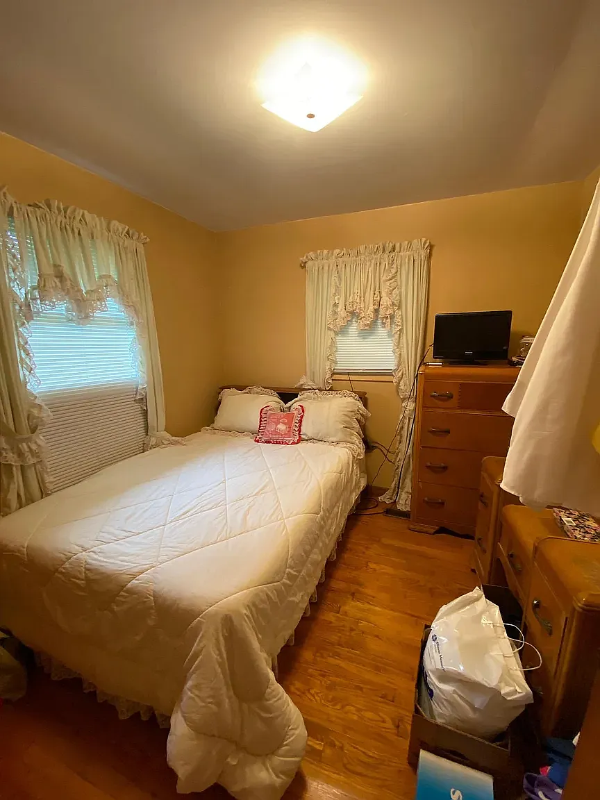 3 bed, 880 sqft, $1,500 — Photo 4