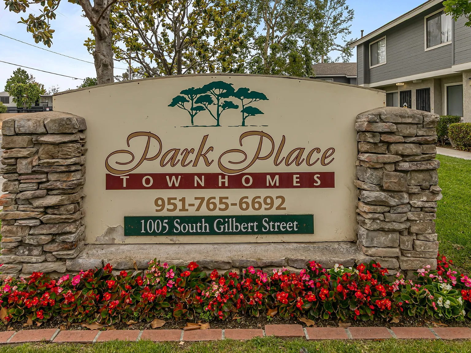 Park Place Townhomes — Photo 3