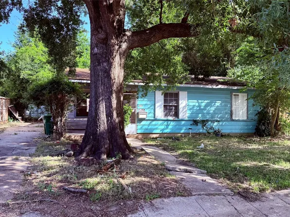 6515 Narcissus St, Houston, TX 77087