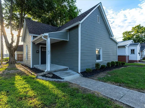 523 S 7th St, Boonville, IN 47601