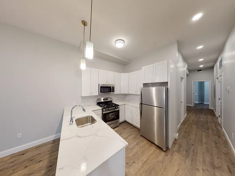 334 Warren St #1 — Photo 1
