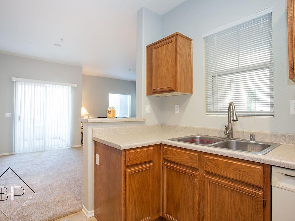 Arboretum Condominiums 26390 Arboretum Way Murrieta CA Zillow