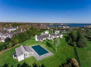41 Shinnecock Rd, Quogue, NY 11959