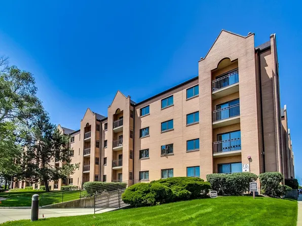 7410 W Lawrence Ave Unit 124, Harwood Heights, IL 60706