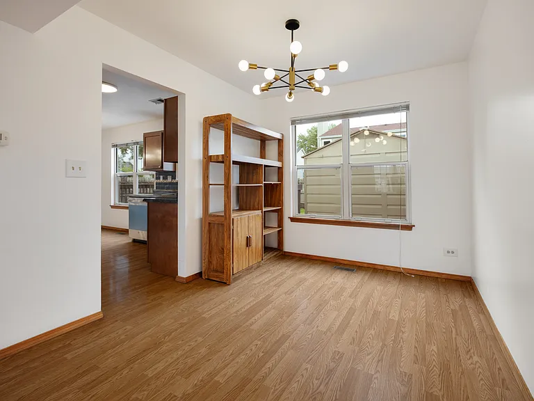 1127 Ashbrook Dr — Photo 7