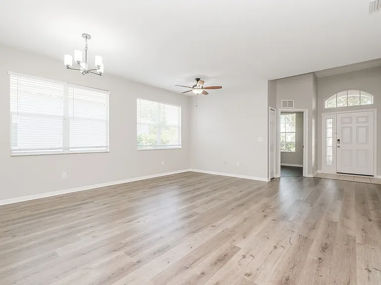 6717 Cambridge Park Dr — Photo 4