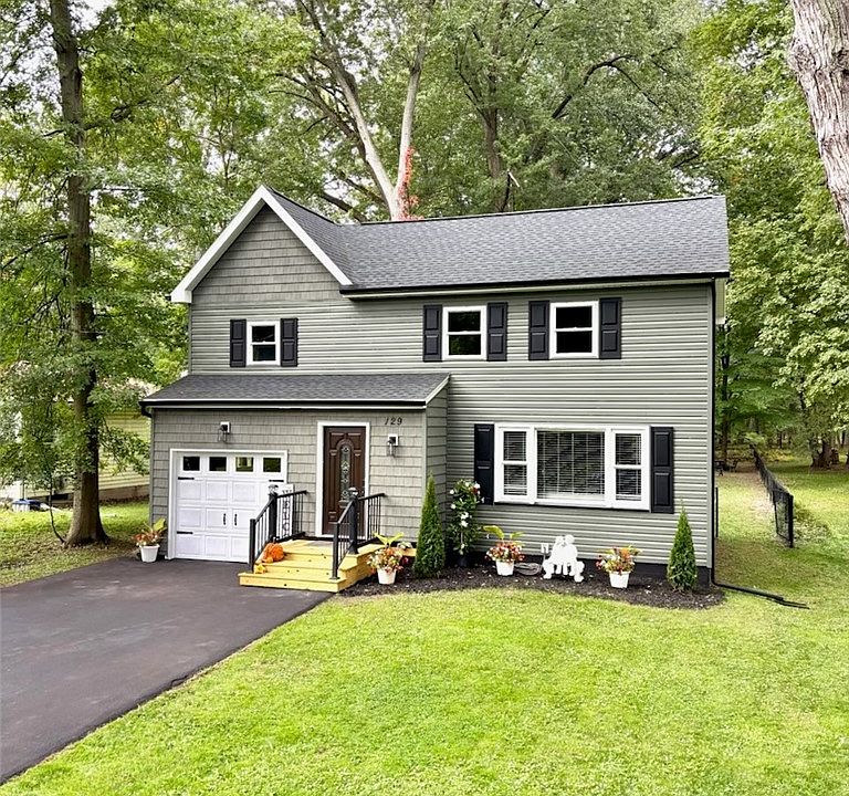 1st image of 129 Bastian Rd