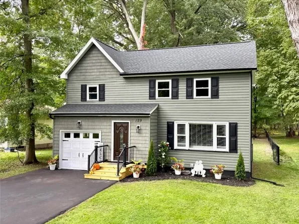 129 Bastian Rd, Rochester, NY 14623