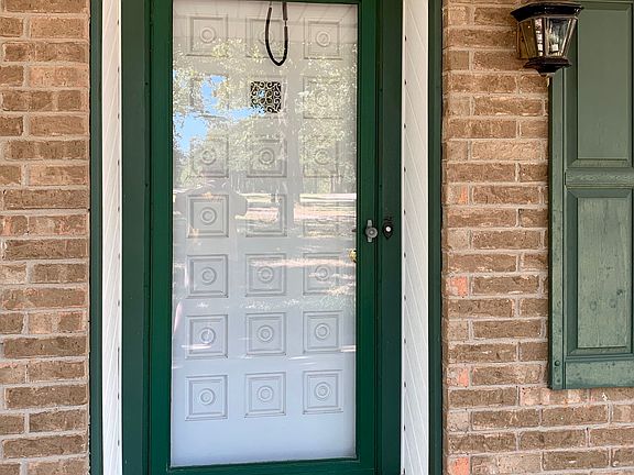 Entry - Front