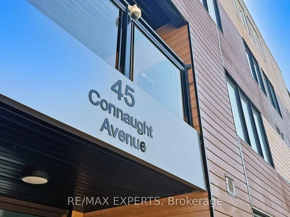 45 Connaught Ave #103, Toronto, ON M4L 2V8