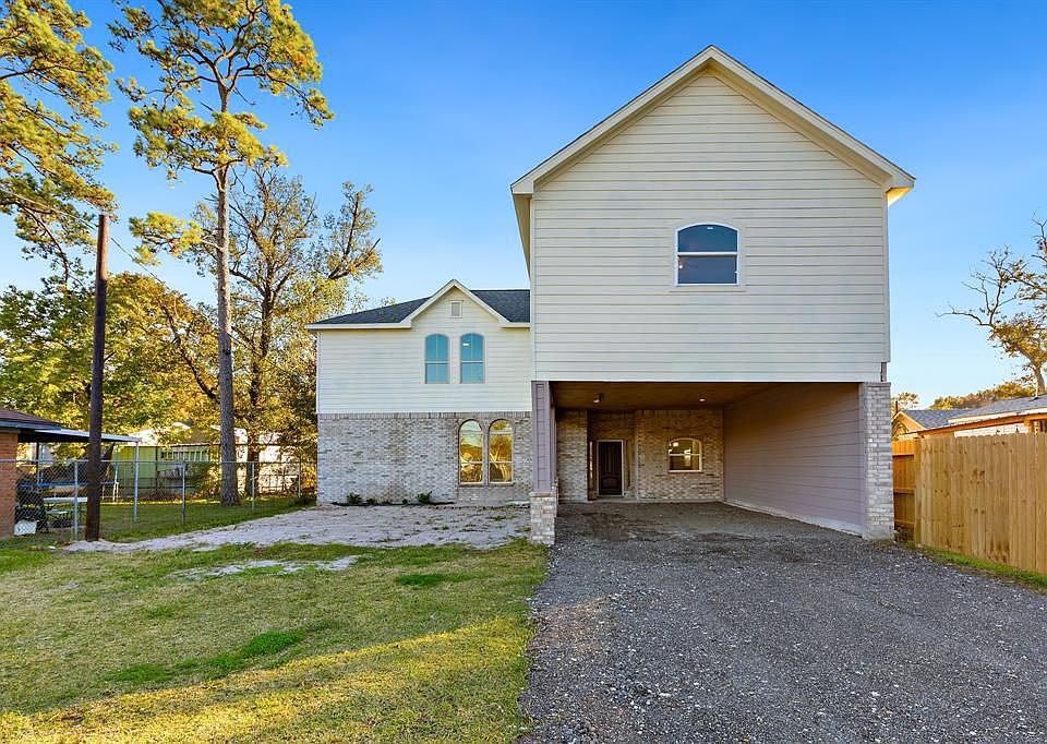 1st image of 5018 Cedar Hill Ln