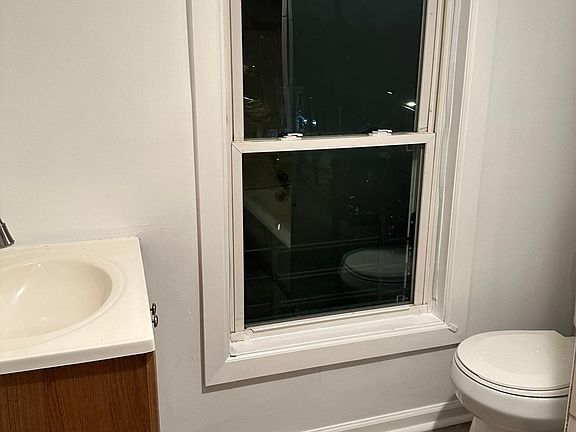 5th image of 33 Pine St #3