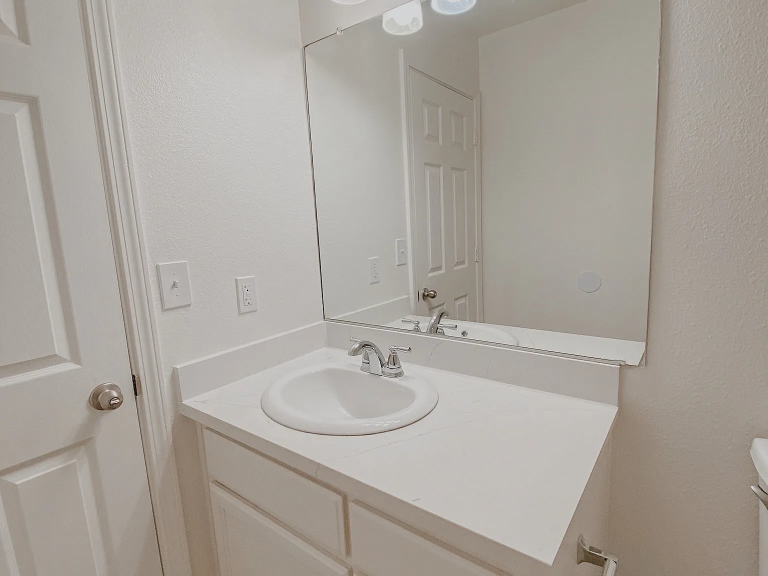 480 Posada Way — Photo 3