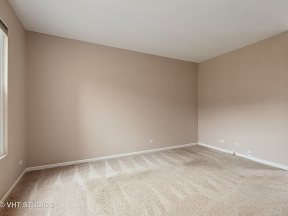 5th image of 967 Ellsworth Dr