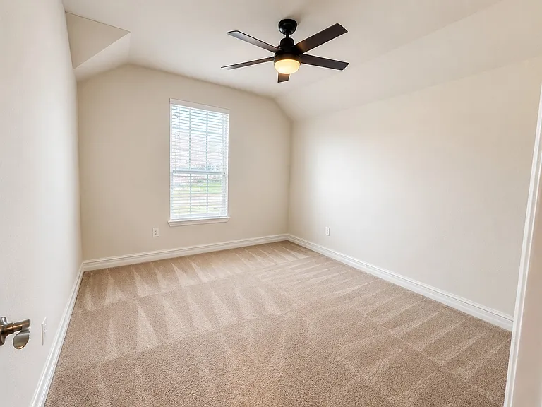 1501 Millican Ln — Photo 16