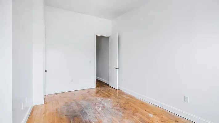 Rented by Nooklyn NYC LLC | media 7