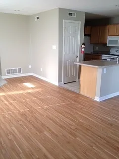 2614 E Oaklawn Ct — Photo 3