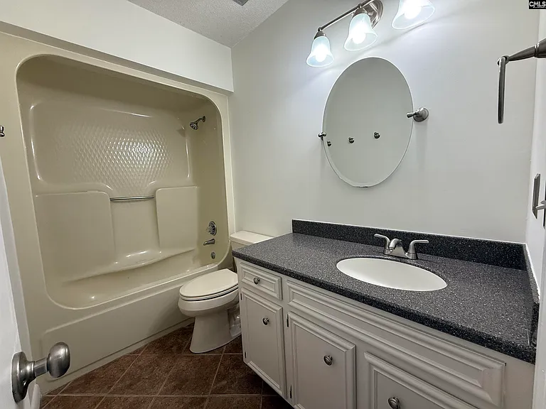 104 Tee Ct — Photo 15
