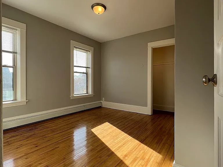 2716 Hennepin Ave S #31 — Photo 13