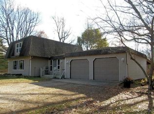 13285 W Harris Rd, Chesaning, MI 48616