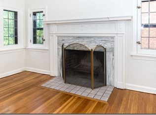 19006 Winslow Rd, Shaker Heights, OH 44122