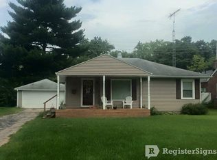3102 E 16th St, Columbus, IN 47201