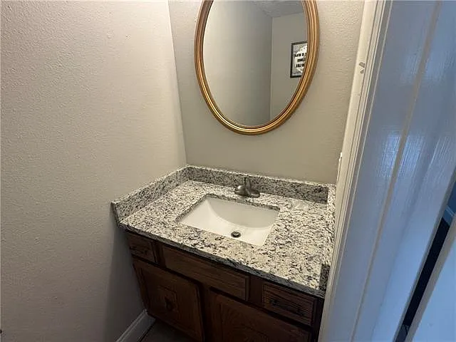 932 Asheville Dr — Photo 5