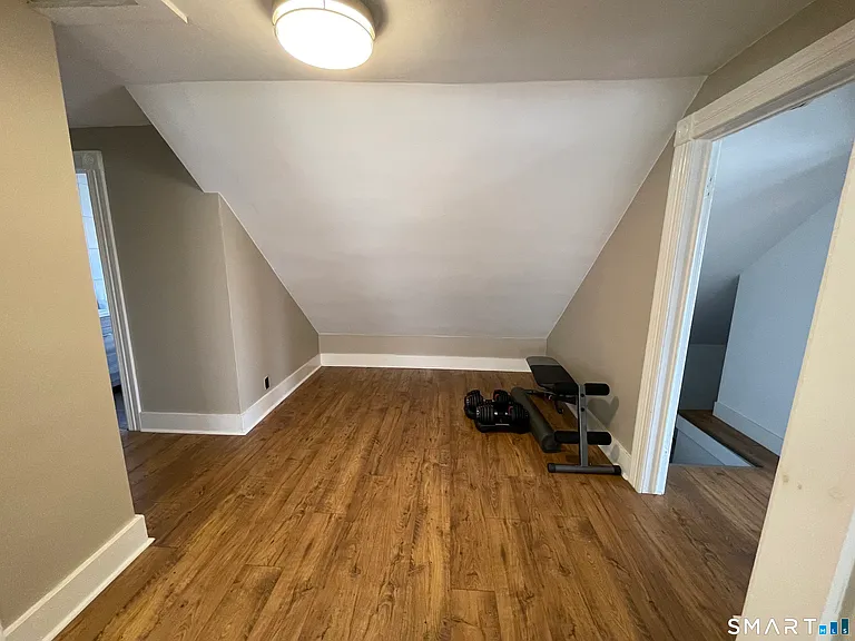92 Allen St — Photo 15
