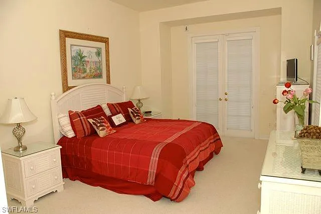 590 E Lake Dr — Photo 5