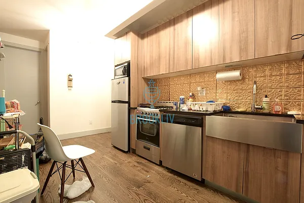 Rented by null | media 2