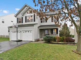 730 Jackson Rd, Stewartsville, NJ 08886