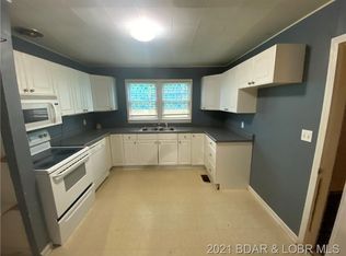 102 W Autry St, Eldon, MO 65026