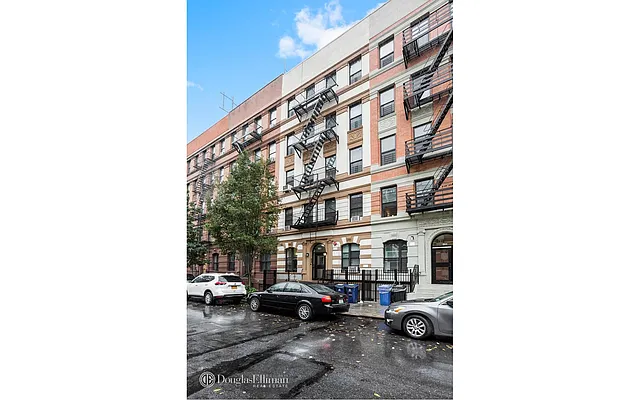 Sold by Douglas Elliman | media 12