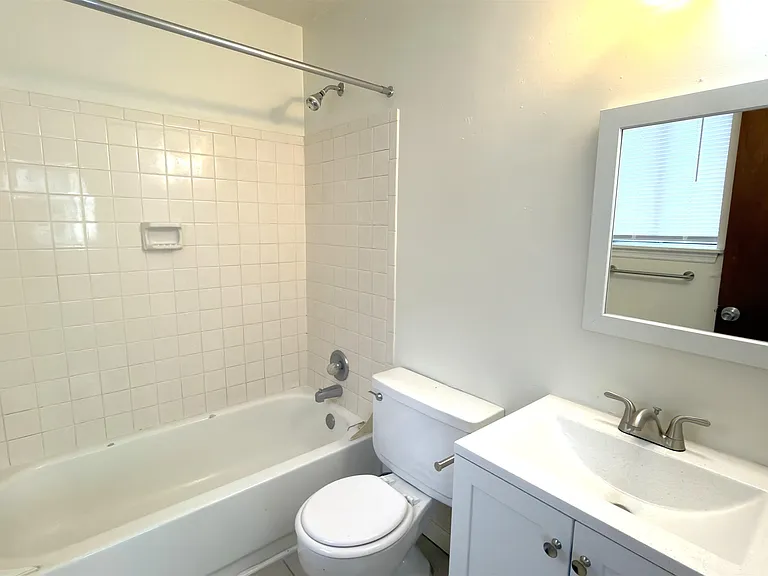 1315 Airport Dr #B02 — Photo 17